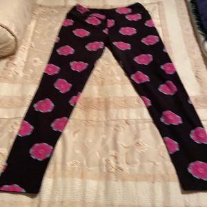 Great condition! Lularoe butter soft leggings